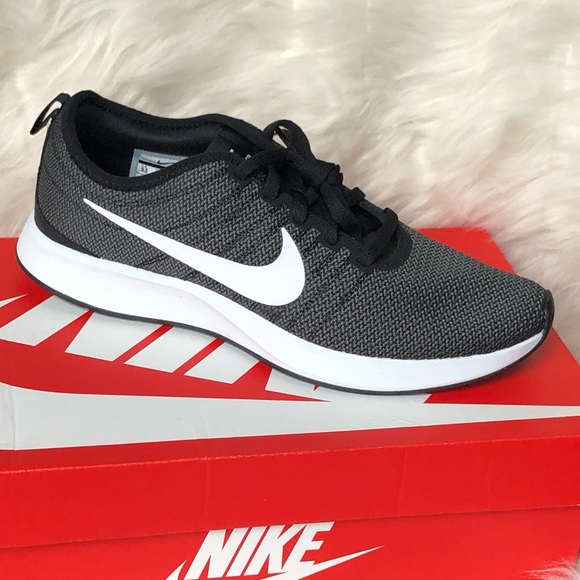 Nike Shoes - NWT Nike Women’s Running Shoe Size 7.5